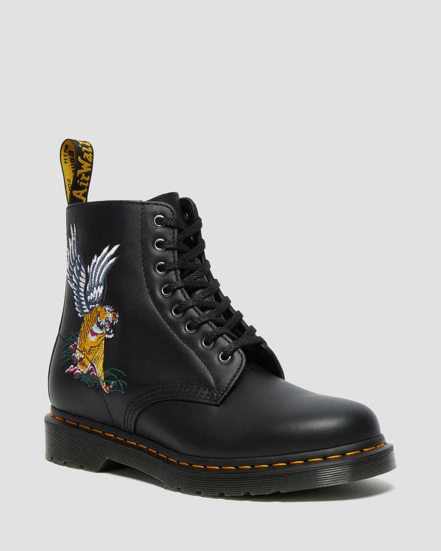 Dr. Martens 1460 Souvenir Embroidered Nahka Naisten Originals Nilkkurit - Mustat Nilkkurit [015-ZWQK